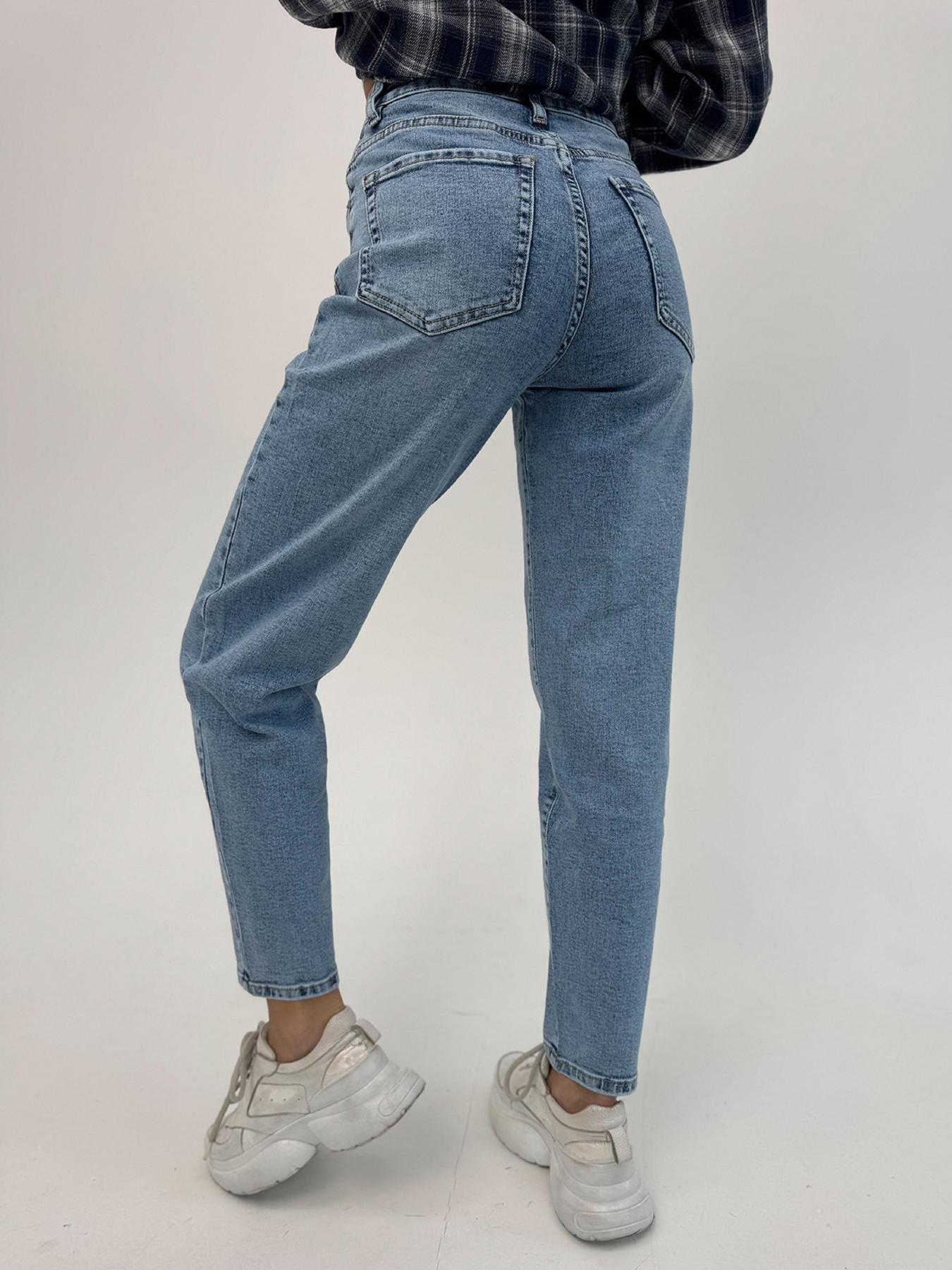 Джинси мом ISSA Plus модель WN20-696_голубой Фото