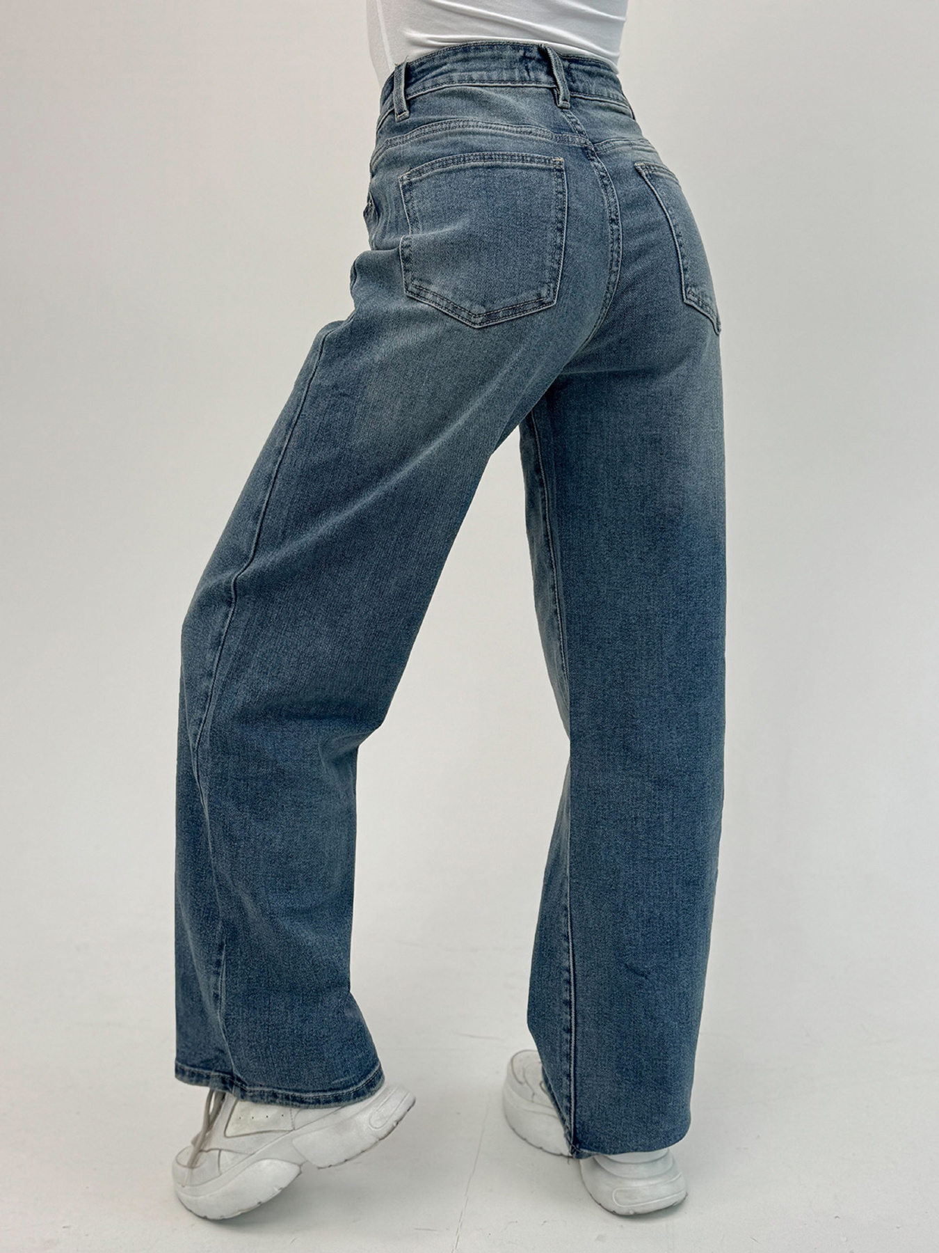 Прямі джинси ISSA Plus модель WN20-700_голубой Фото