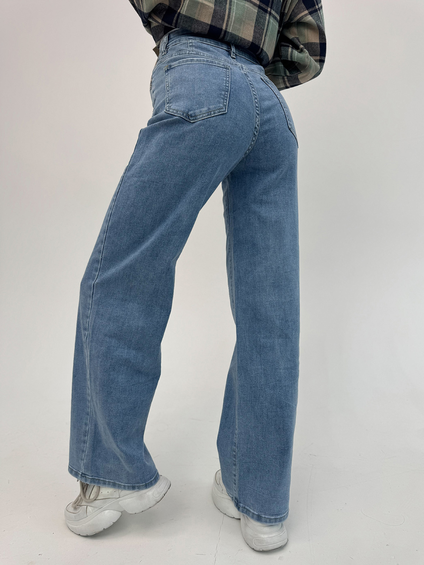 Прямі джинси ISSA Plus модель WN20-702_голубой Фото