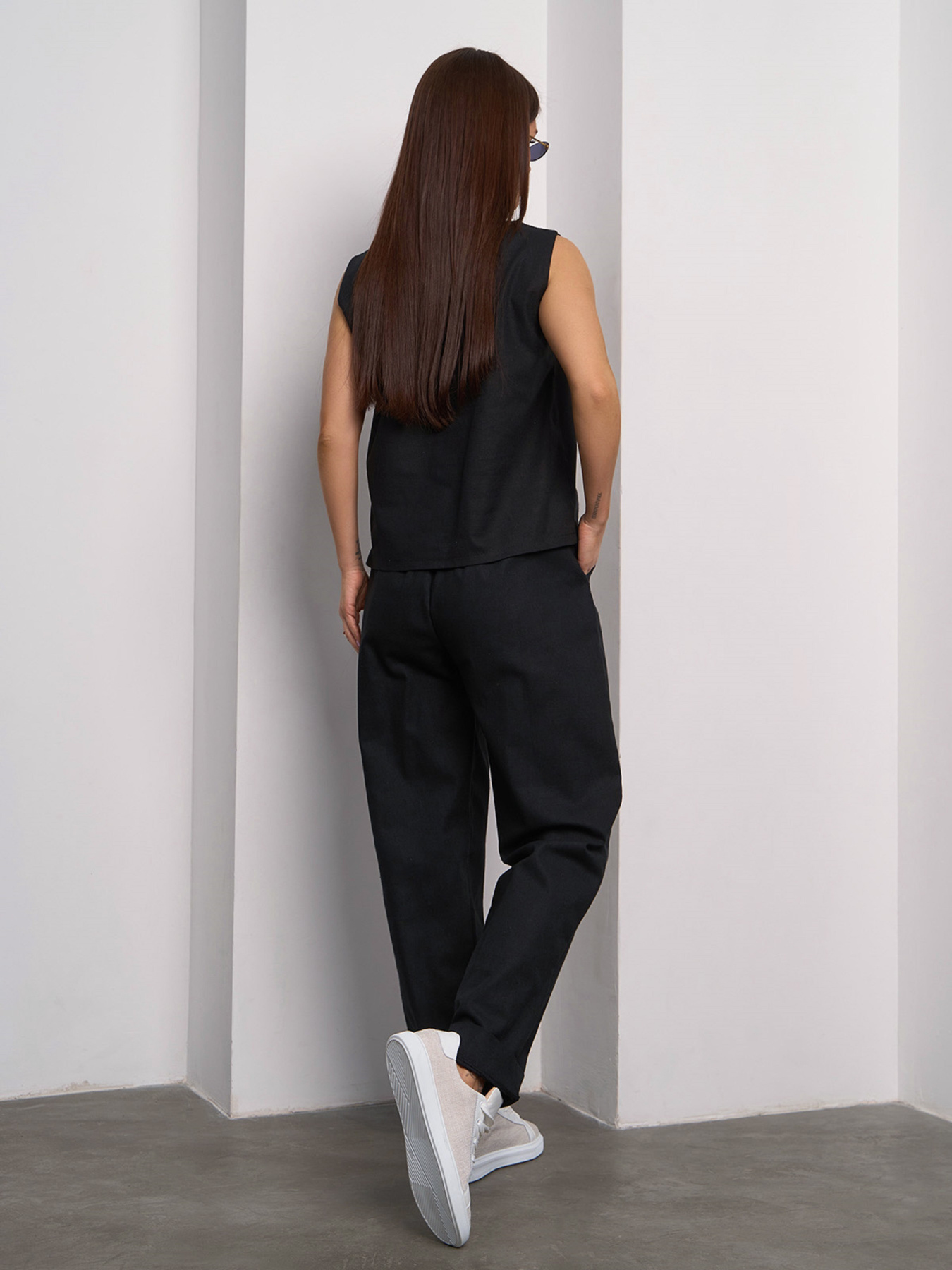 Діловий костюм ISSA Plus модель 15102_черный Діловий костюм ISSA Plus модель 15102_черный Фото