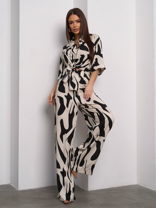 Повседневный костюм ISSA Plus модель 15105_молочный Фото