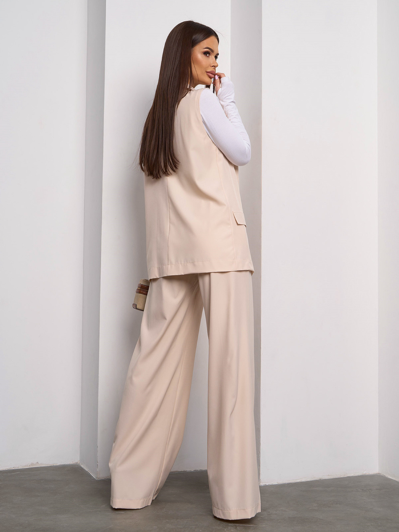Діловий костюм ISSA Plus модель 15106_светло_бежевый Фото