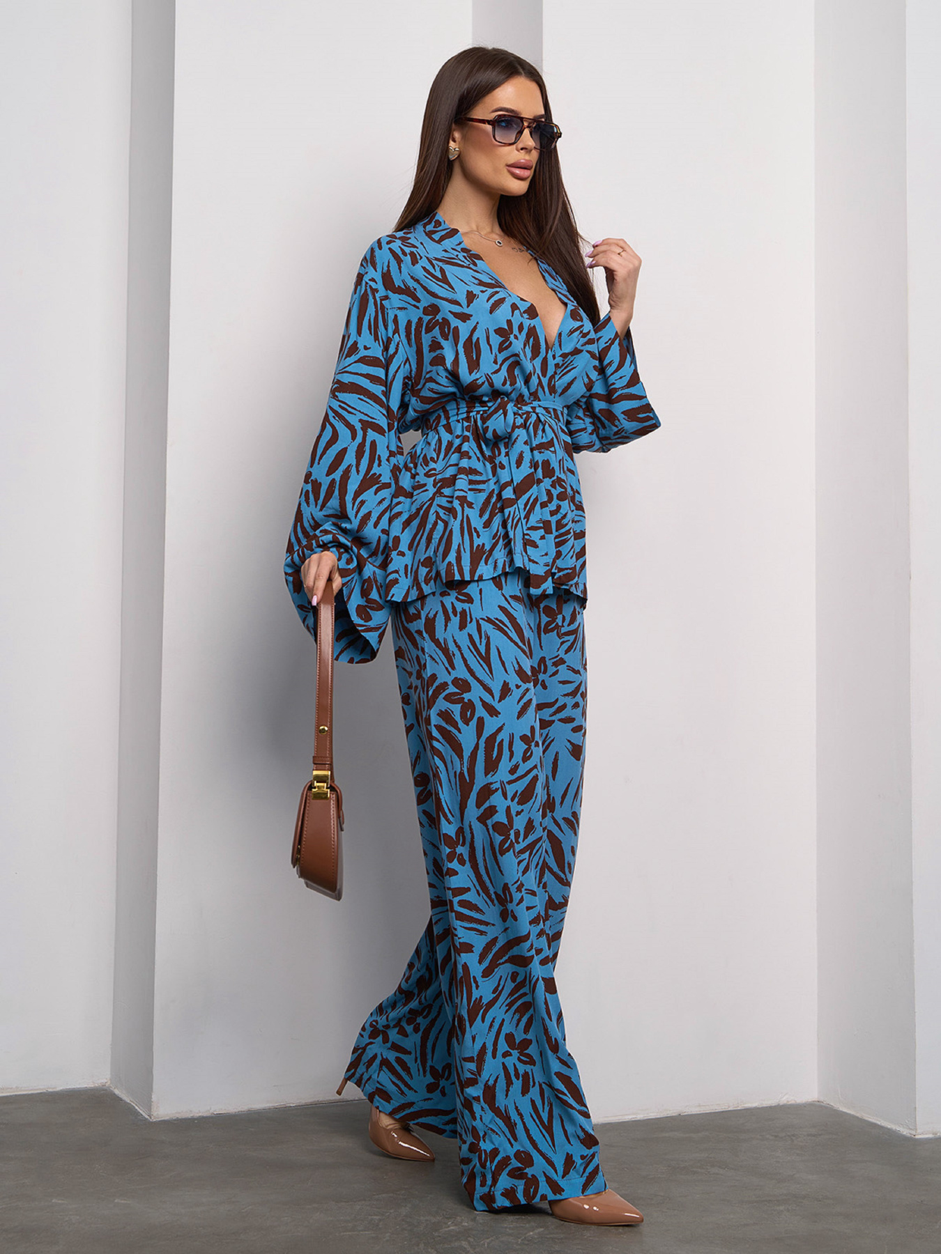 Костюм ISSA Plus модель SA-600_коричневый Фото