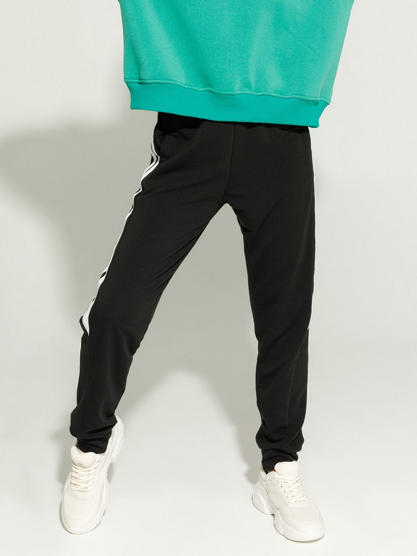 Штаны спортивные ISSA Plus модель 12911_black Штаны спортивные ISSA Plus модель 12911_black Фото