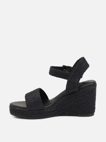 Босоніжки YUKI модель ЦБ-00264127 Босоніжки YUKI модель ЦБ-00264127 Фото