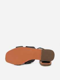 Шльопанці YUKI модель ЦБ-00264131 Фото