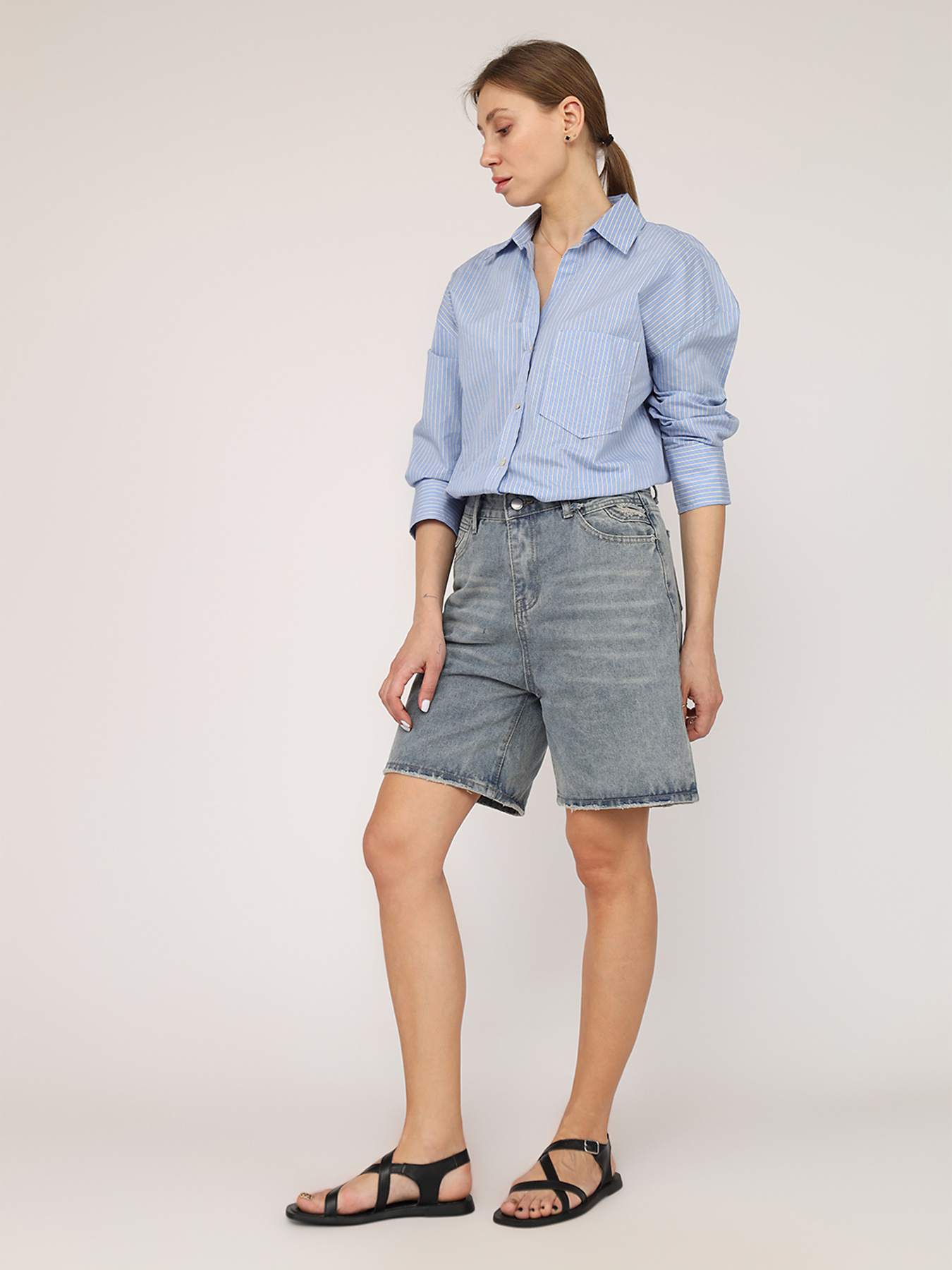 Шорты джинсовые YUKI модель ЦБ-00268453 Фото