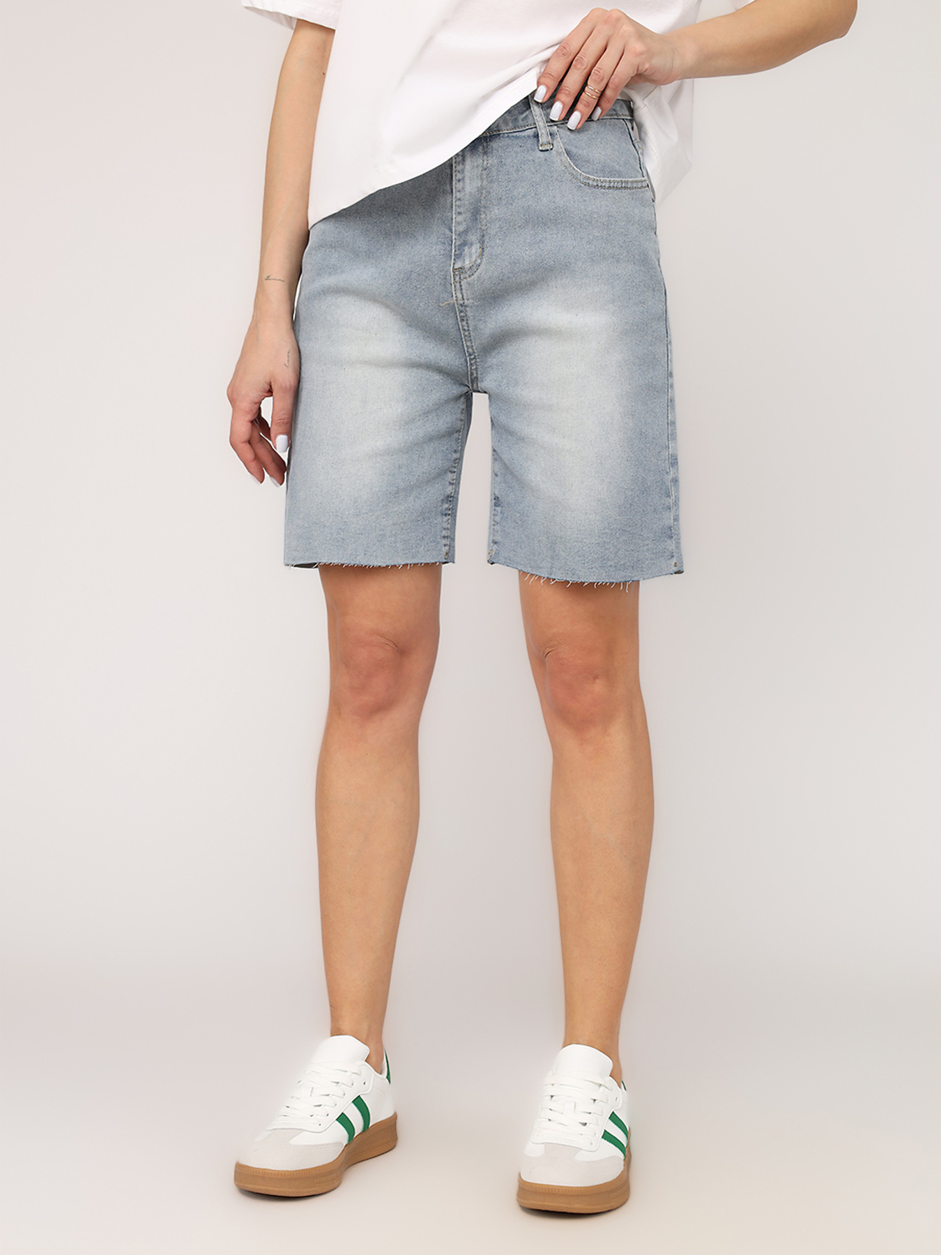 Джинсовые шорты YUKI модель ЦБ-00268457 Фото