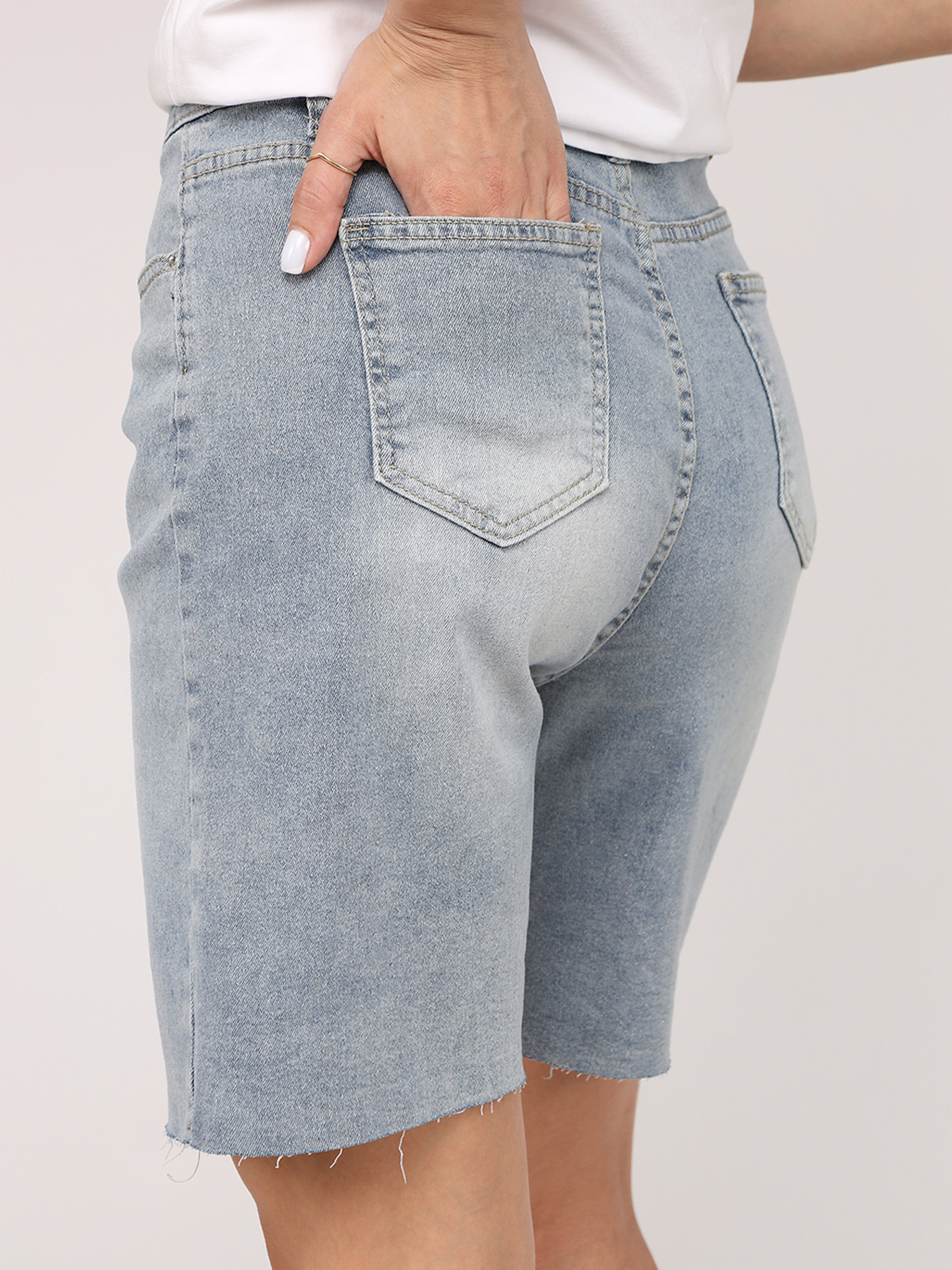 Джинсовые шорты YUKI модель ЦБ-00268457 Фото