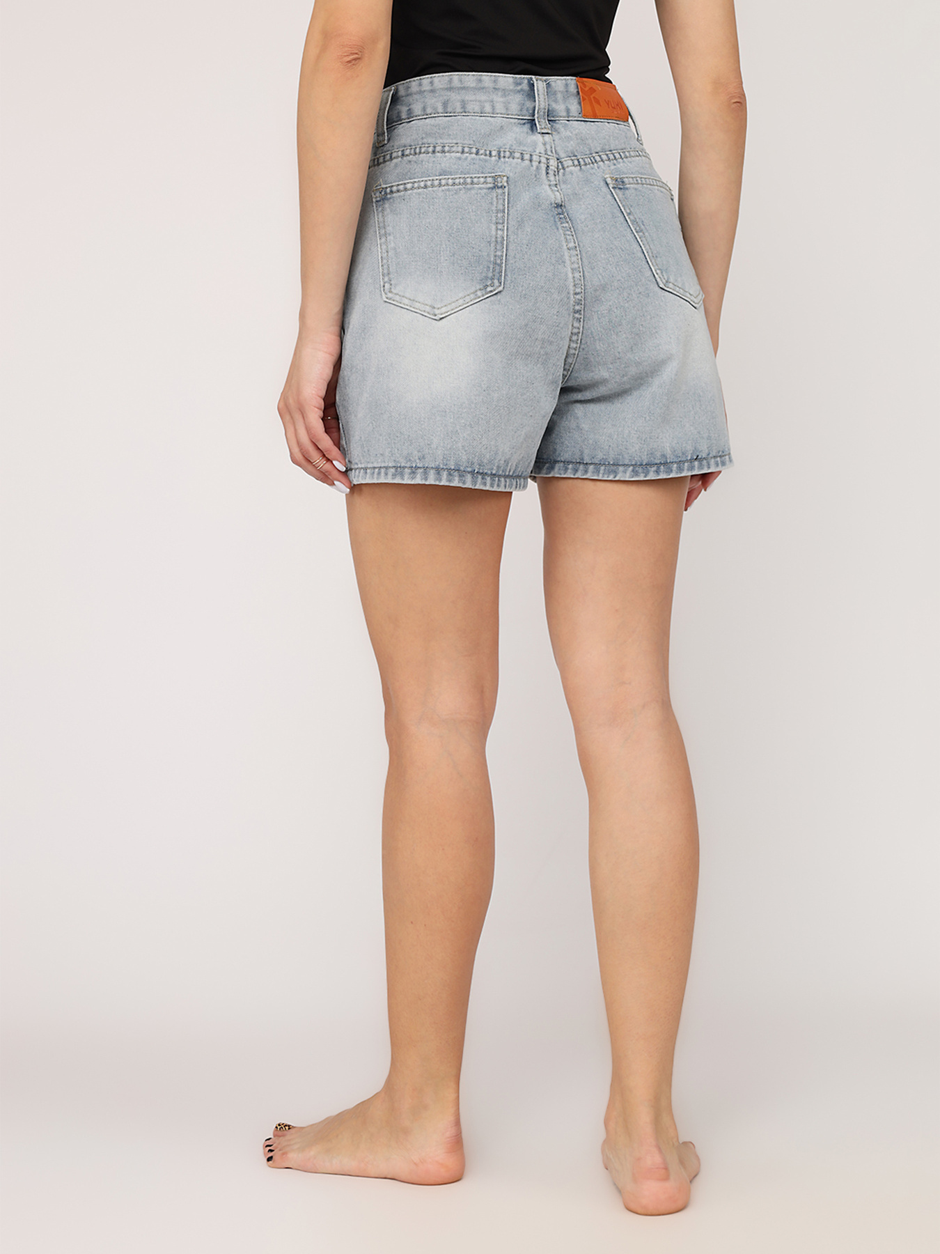 Джинсовые шорты YUKI модель ЦБ-00268462 Фото