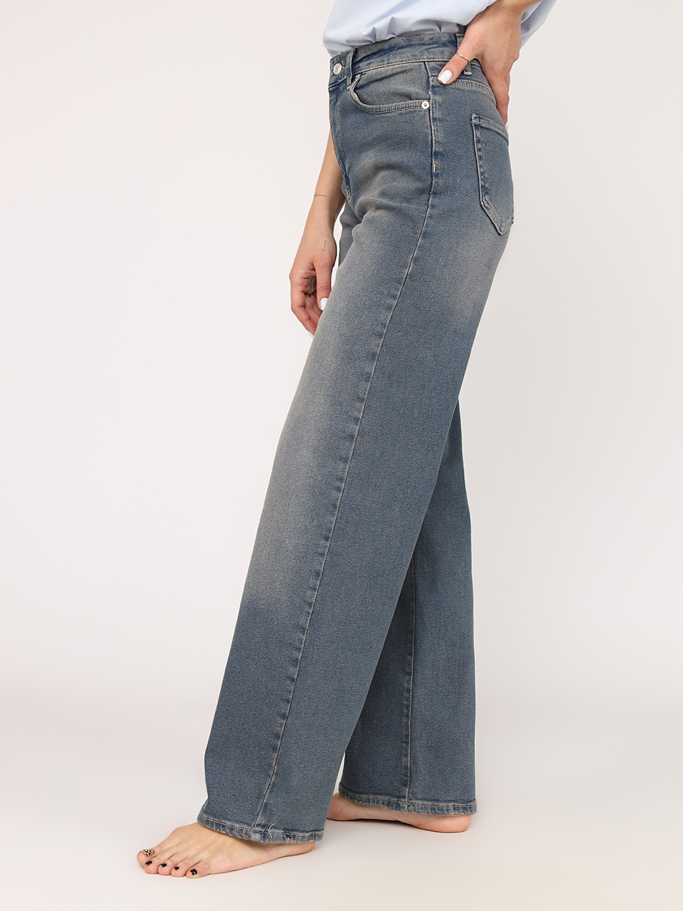 Джинси YUKI модель ЦБ-00270121 Фото