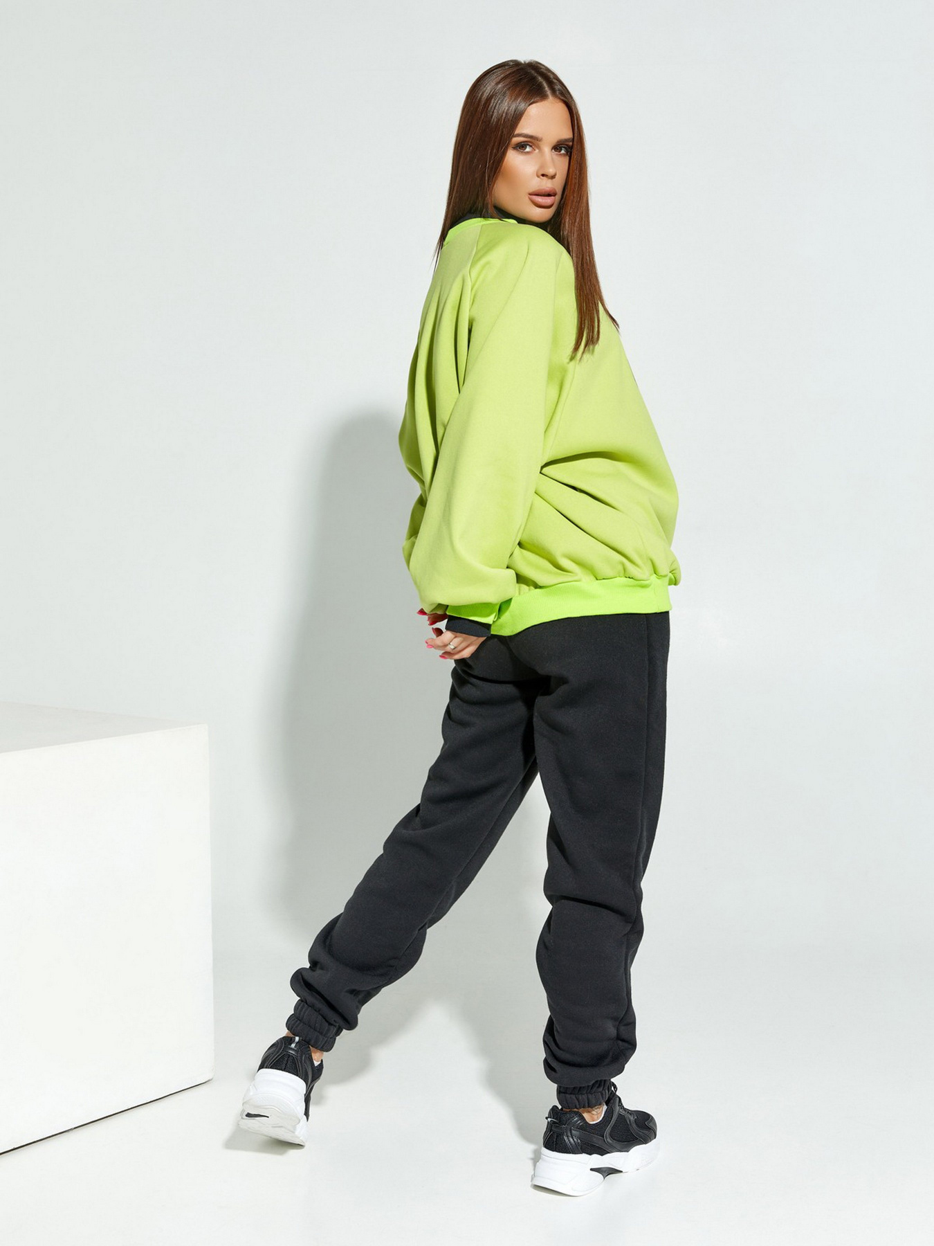 Свитшот ISSA Plus модель SA-332_salad Фото