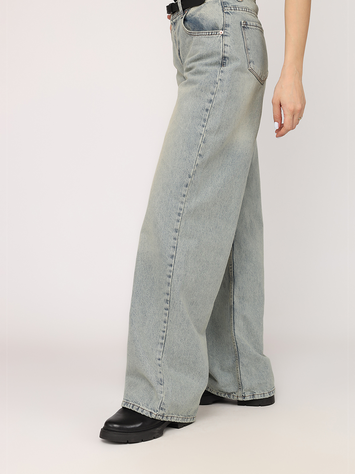 Джинси YUKI модель ЦБ-00272489 Фото