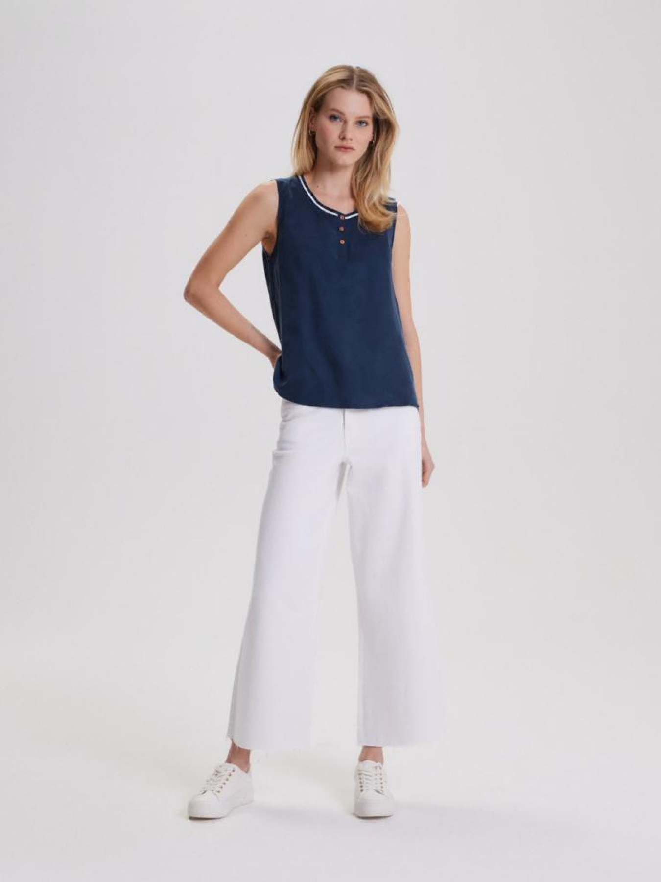 Топ DIVERSE модель 10043971 Фото