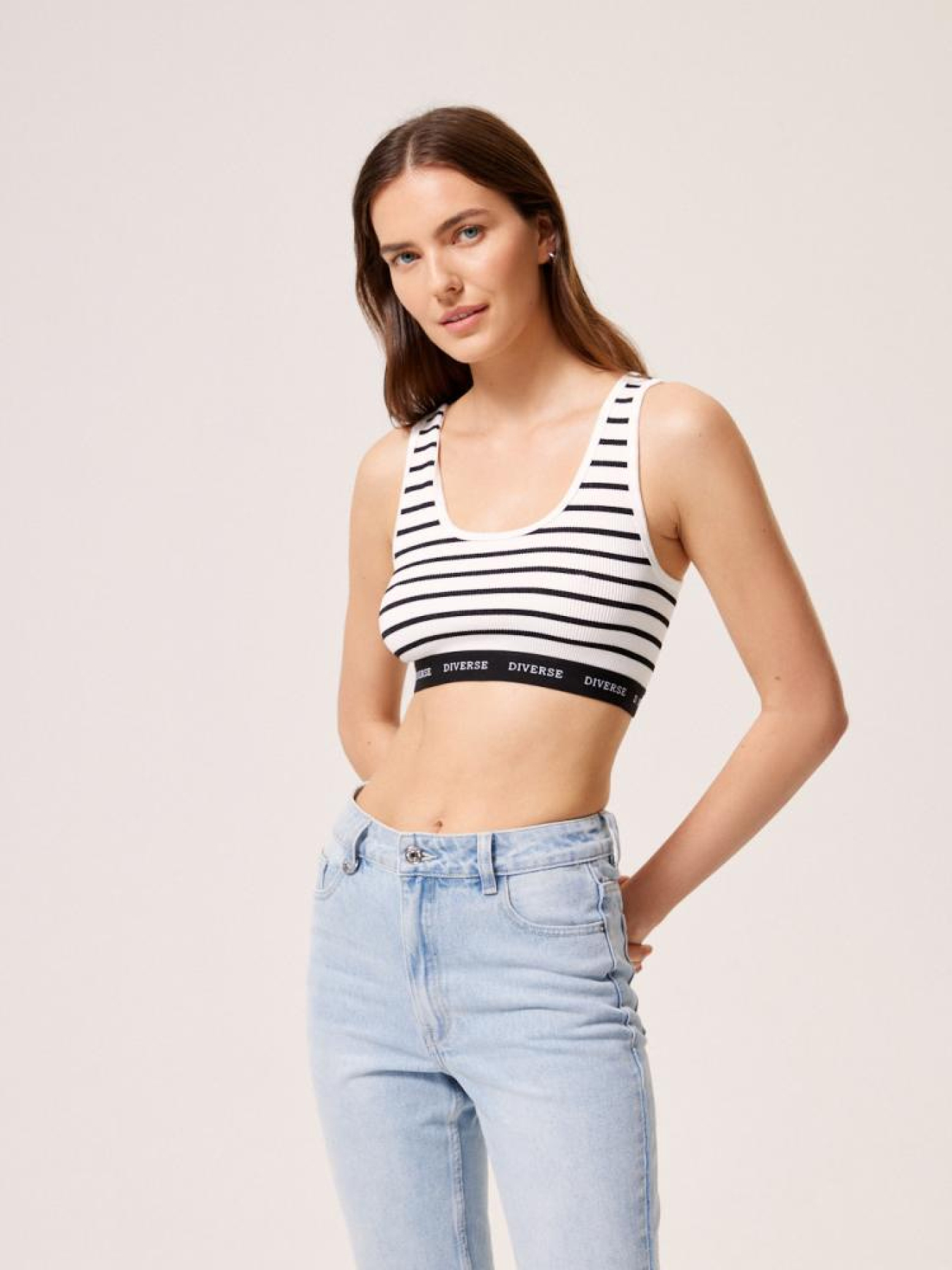 Топ DIVERSE модель 10044344 Фото