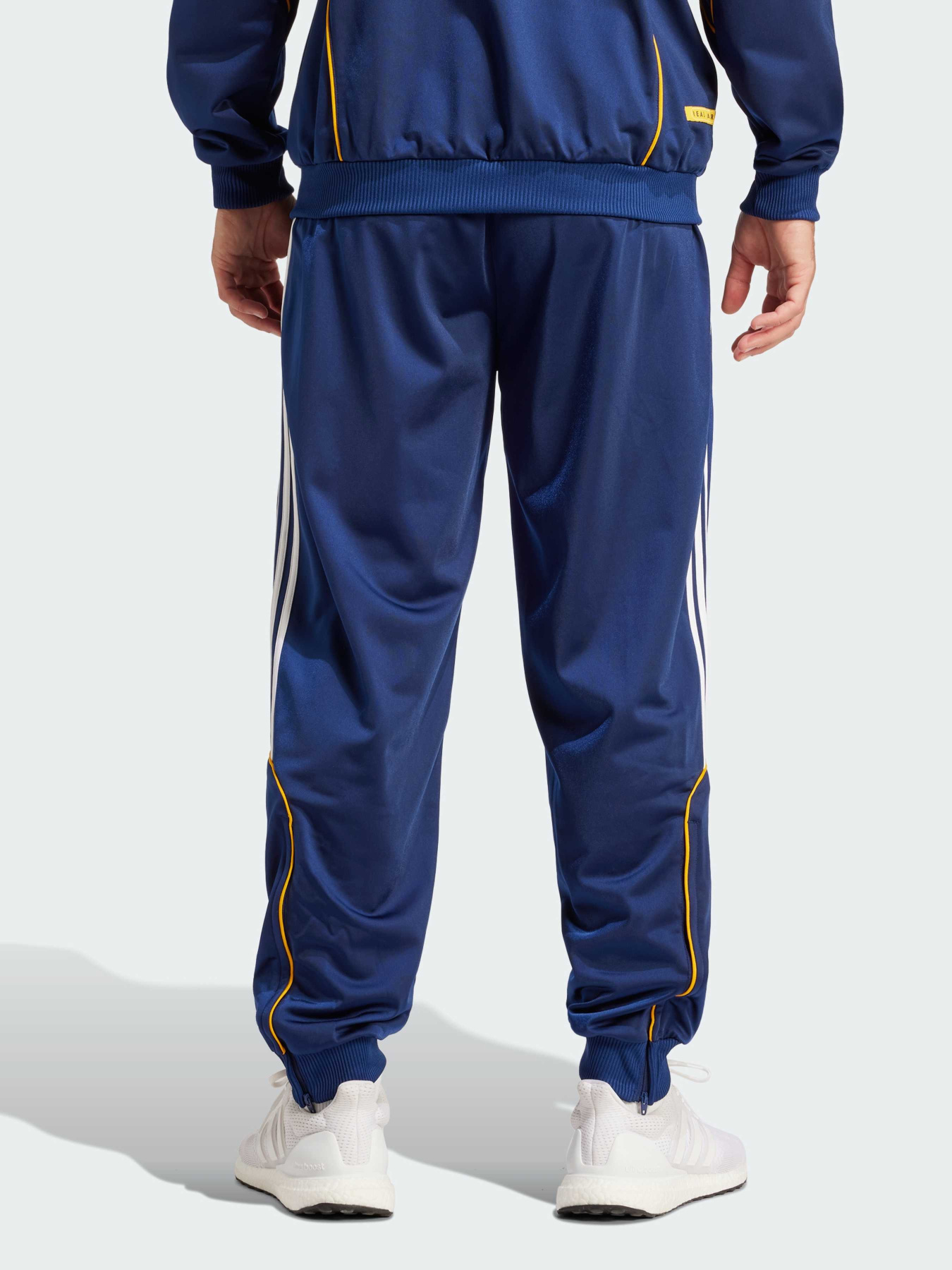 Штаны спортивные Adidas модель JW1994 Фото