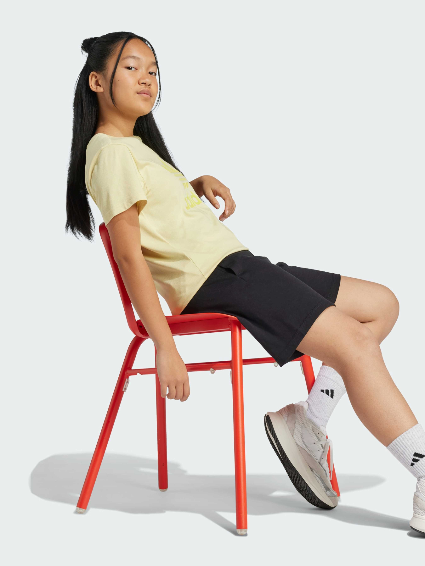 Повсякденні шорти Adidas модель JE1391 Фото