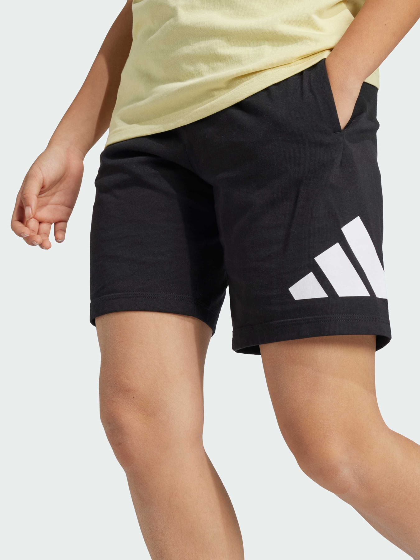 Повсякденні шорти Adidas модель JE1391 Фото