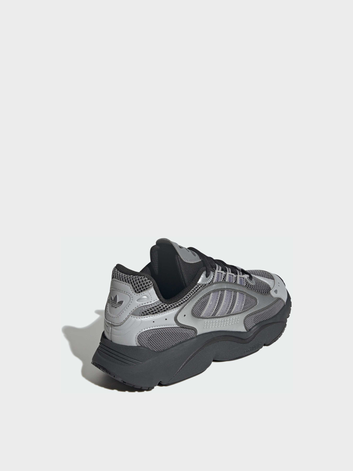 Кросівки Adidas модель JI2628 Фото