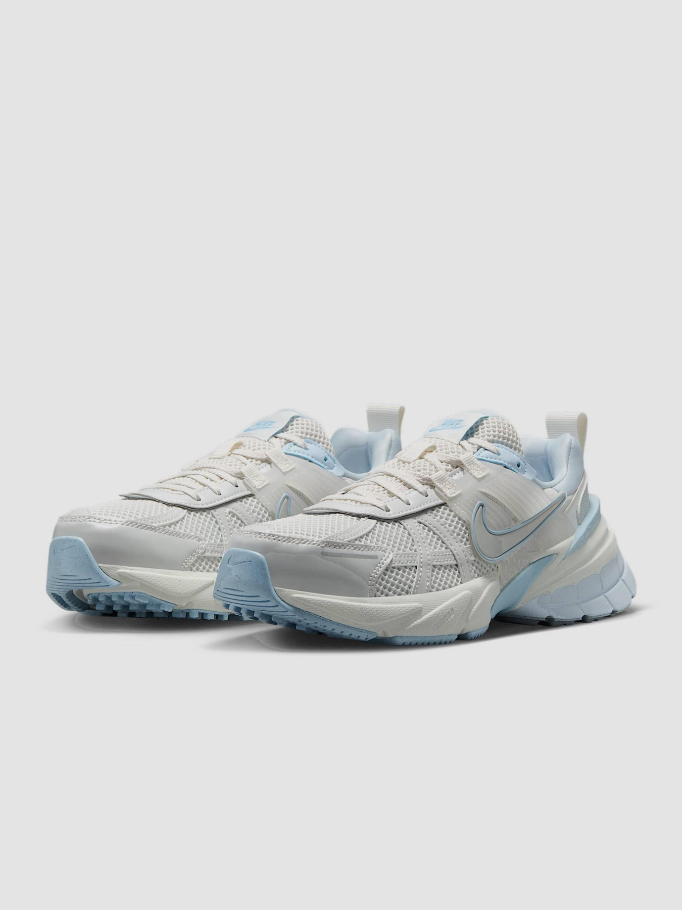 Кросівки для бігу NIKE V2k Run модель FD0736-009 Фото