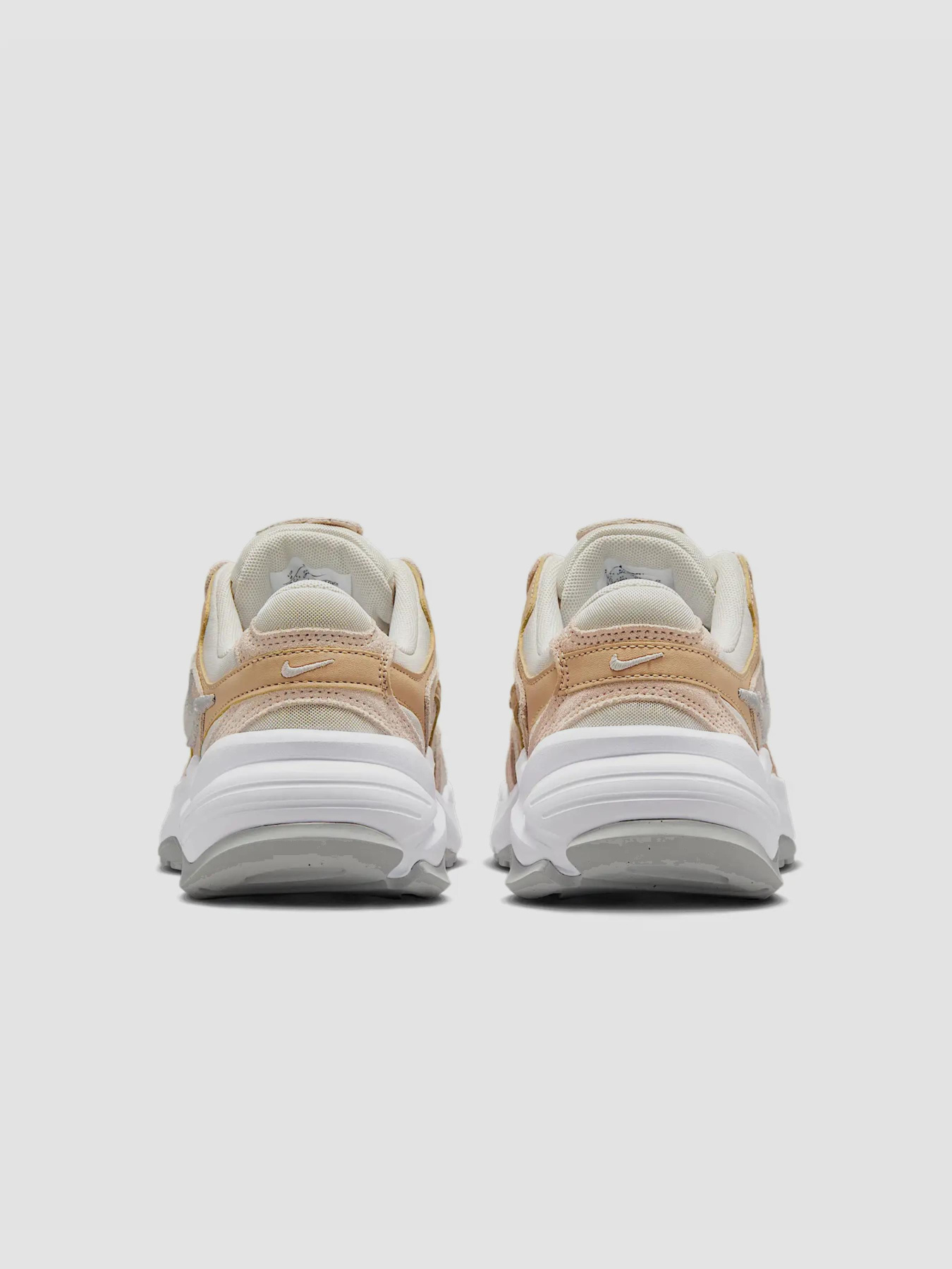 Кросівки NIKE Al8 модель FJ3794-105 Фото