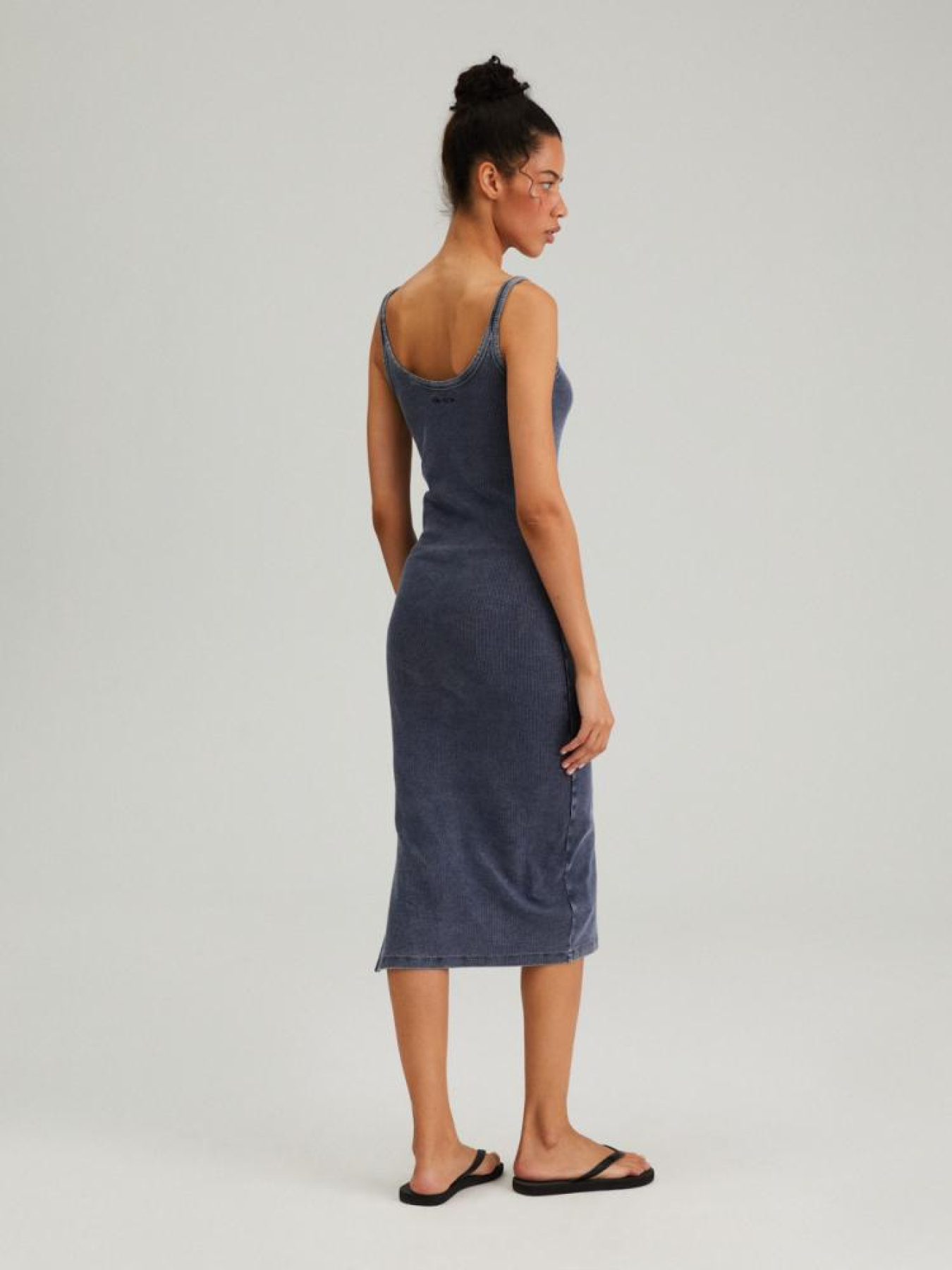 Сукня міді DIVERSE модель 10041983 Фото