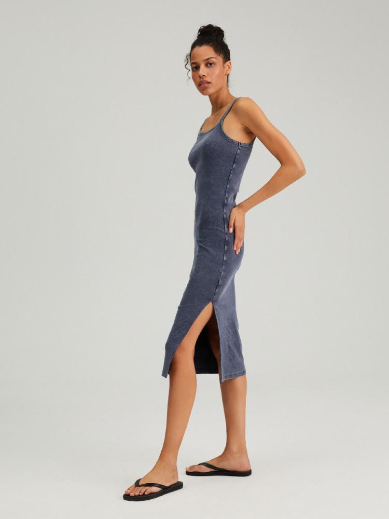 Сукня міді DIVERSE модель 10041983 Фото