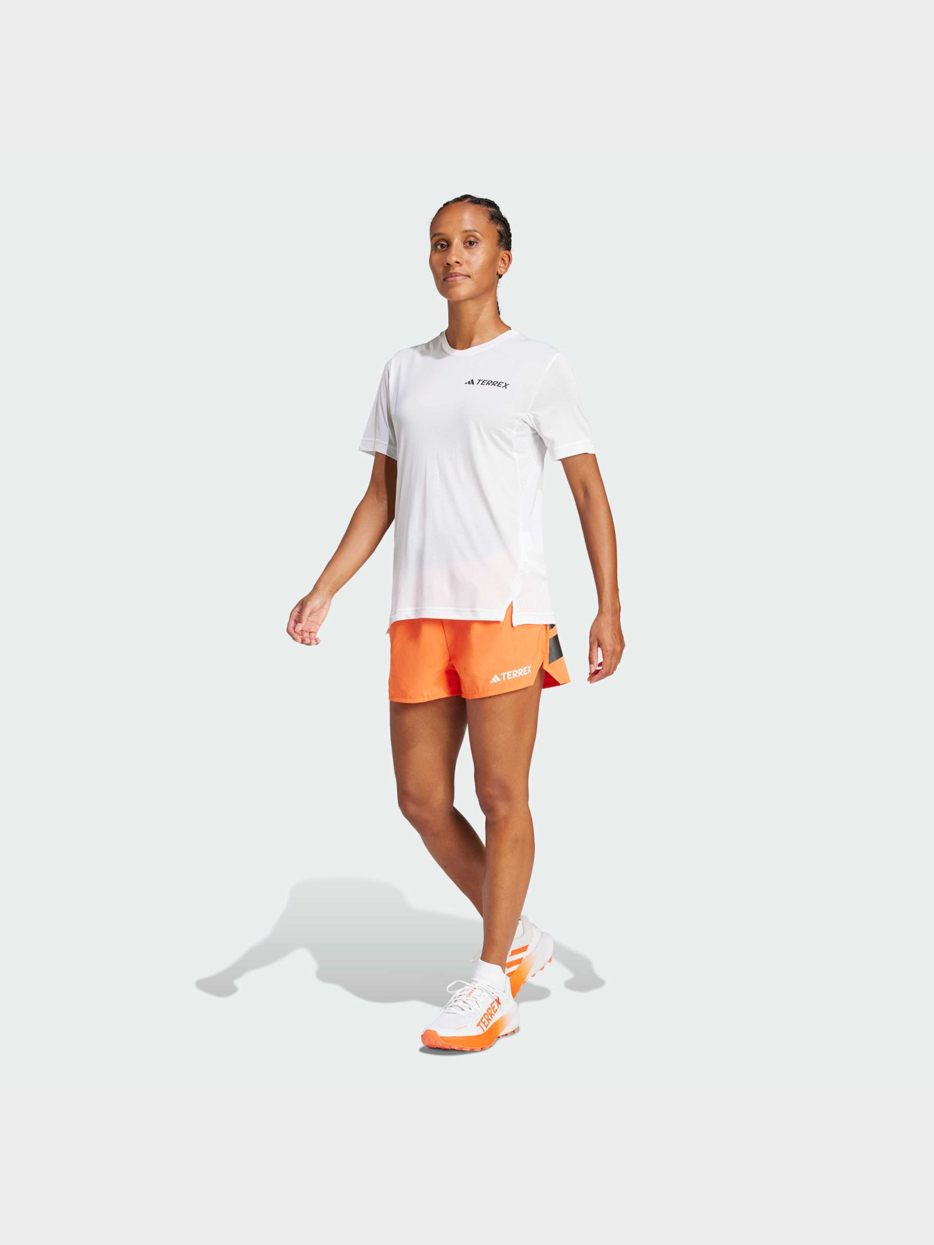 Шорти спортивні Adidas модель JE9434 Фото