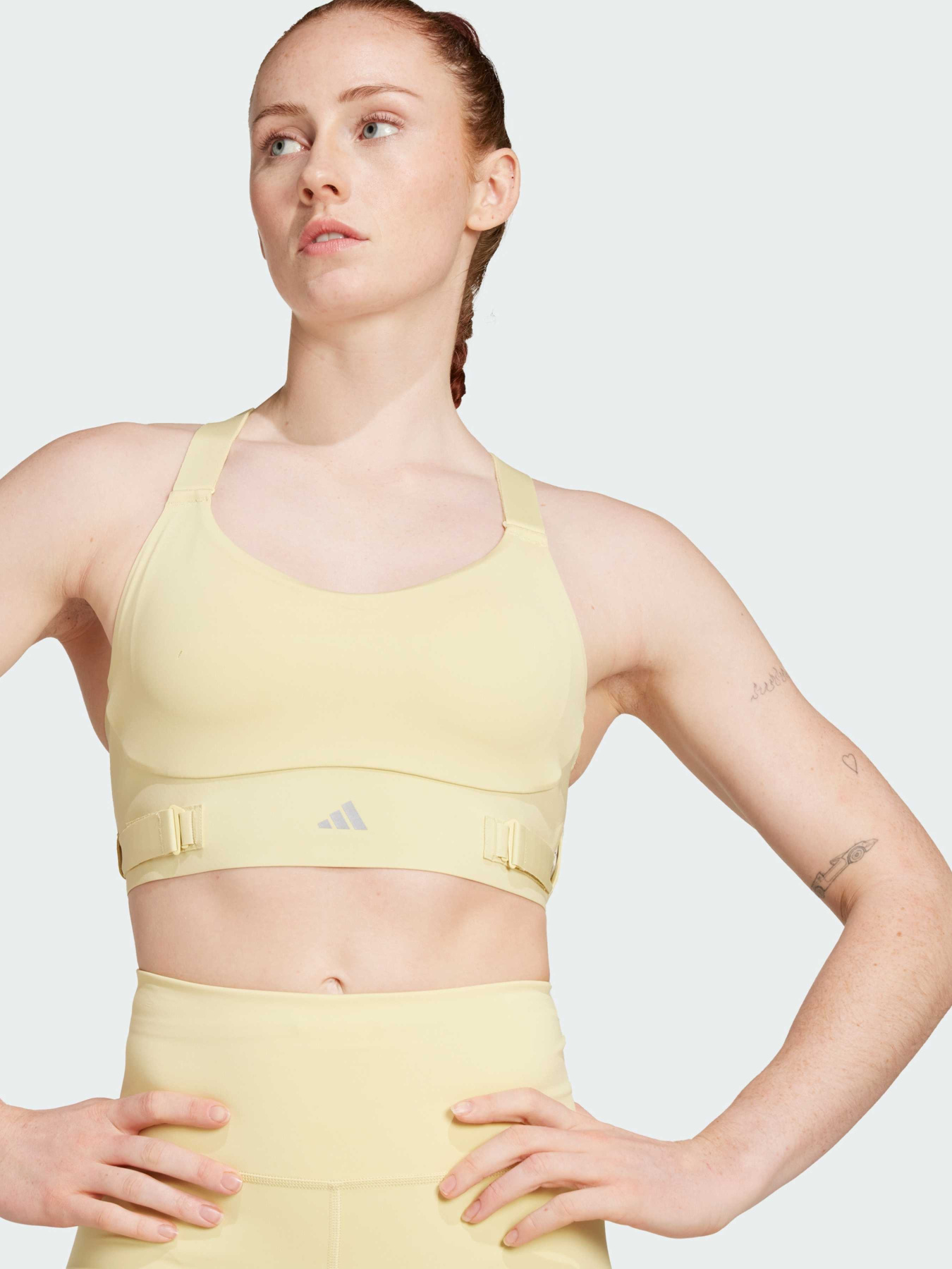 Спортивний топ Adidas модель JI7980 Фото