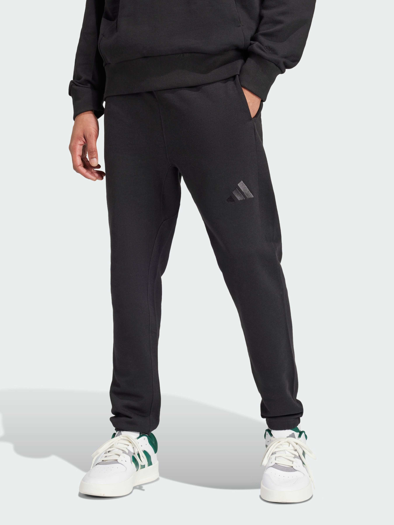 Джоггеры Adidas модель IV5216 Джоггеры Adidas модель IV5216 Фото