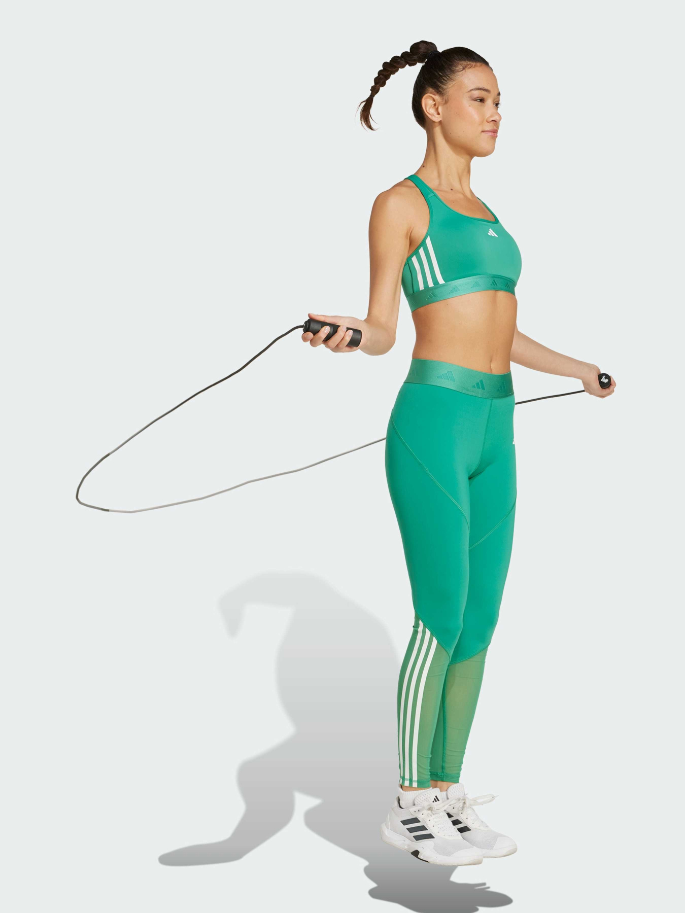 Спортивний топ Adidas модель JC7353 Фото