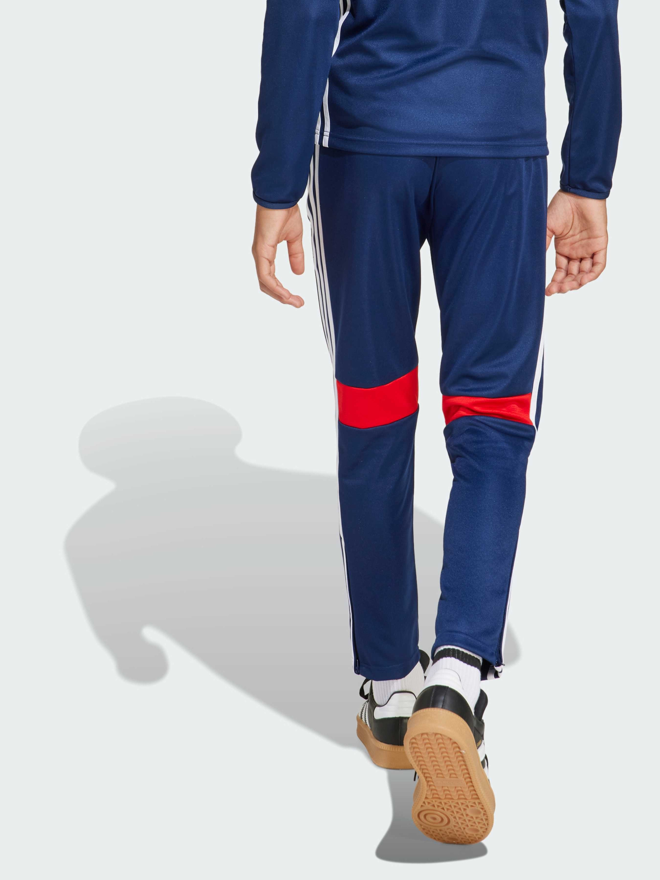 Штаны спортивные Adidas Tiro модель JD0576 Штаны спортивные Adidas Tiro модель JD0576 Фото