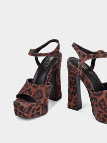 Босоніжки MIRATON модель CL2413-2 Фото