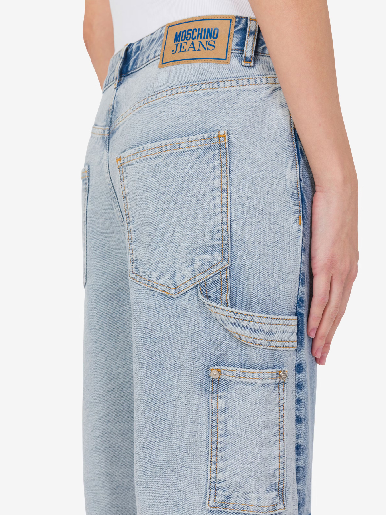 Джинсы Moschino модель 251K2A031437191303 Фото