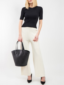 Футболка Moschino модель 251K2A093037023555 Футболка Moschino модель 251K2A093037023555 Фото