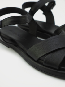 Сандалии URBAN TRACE модель 024-098-1-1198-Black Фото