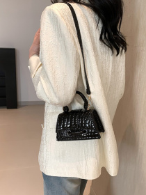 Кросс-боди RoyalBag модель P2-8574A Фото