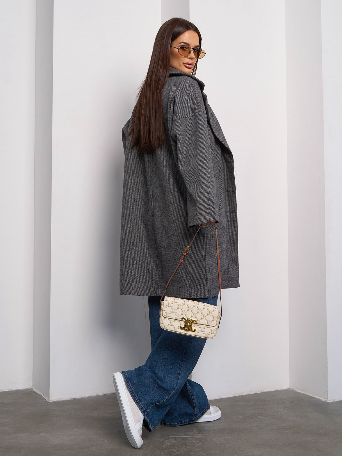 Пальто ISSA Plus модель 15103_серый Пальто ISSA Plus модель 15103_серый Фото