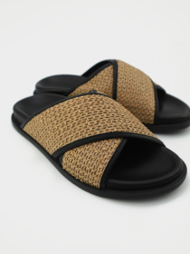 Шлёпанцы URBAN TRACE модель D27083-803-BLACK Фото