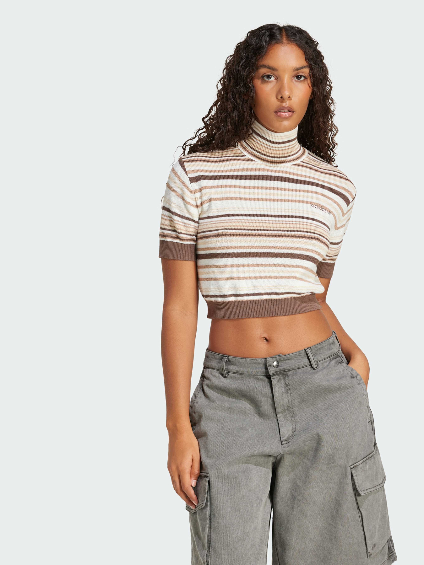 Топ Adidas модель JD3593 Фото