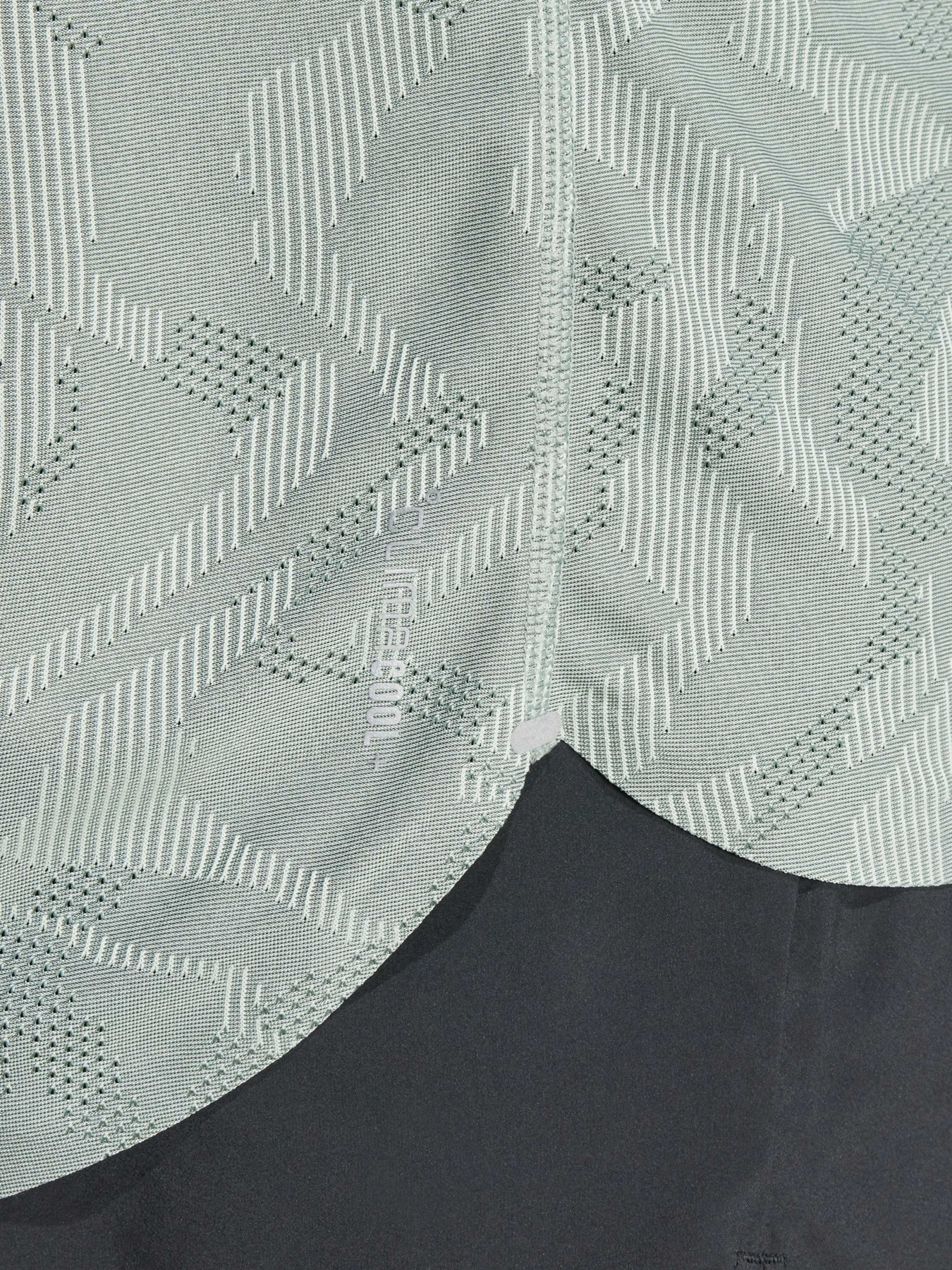 Майка спортивная Adidas модель JD7809 Майка спортивная Adidas модель JD7809 Фото