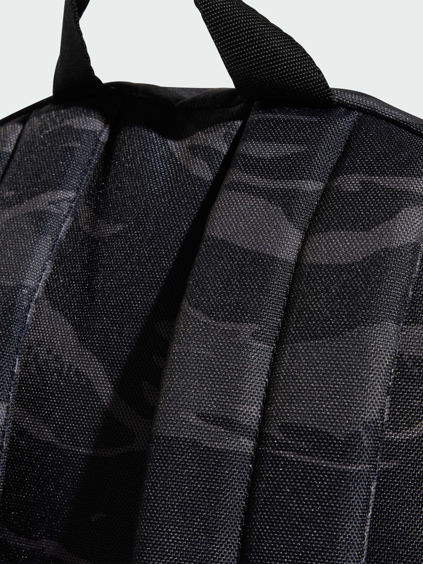 Повседневный рюкзак Adidas модель JF6086 Повседневный рюкзак Adidas модель JF6086 Фото