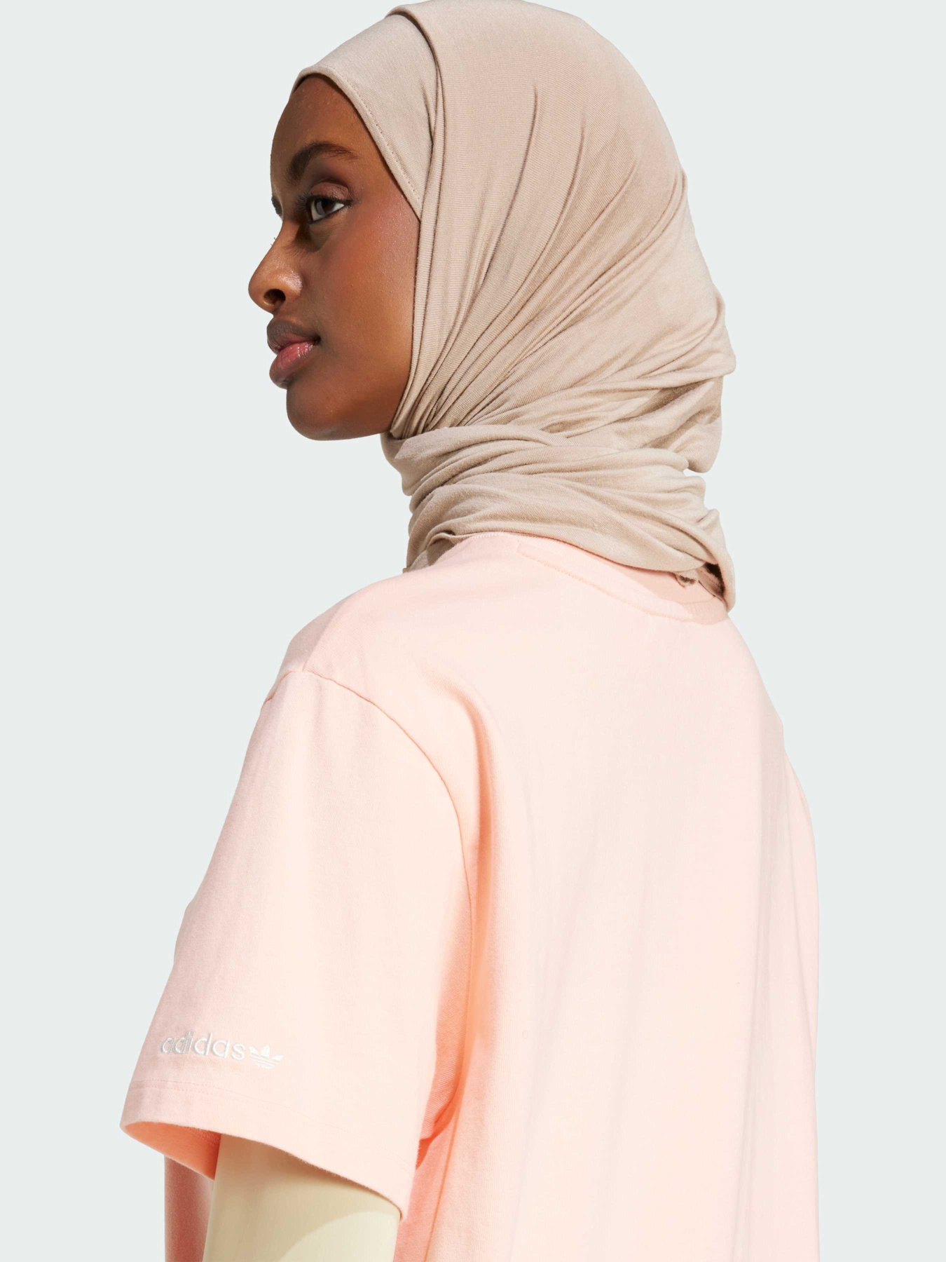 Футболка Adidas Graphics модель JN6684 Фото