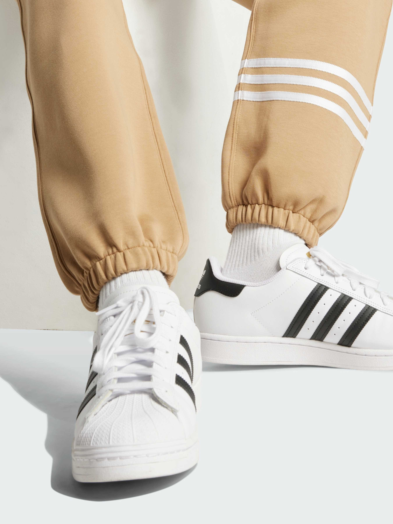 Джогери Adidas Adicolor модель JC9901 Фото