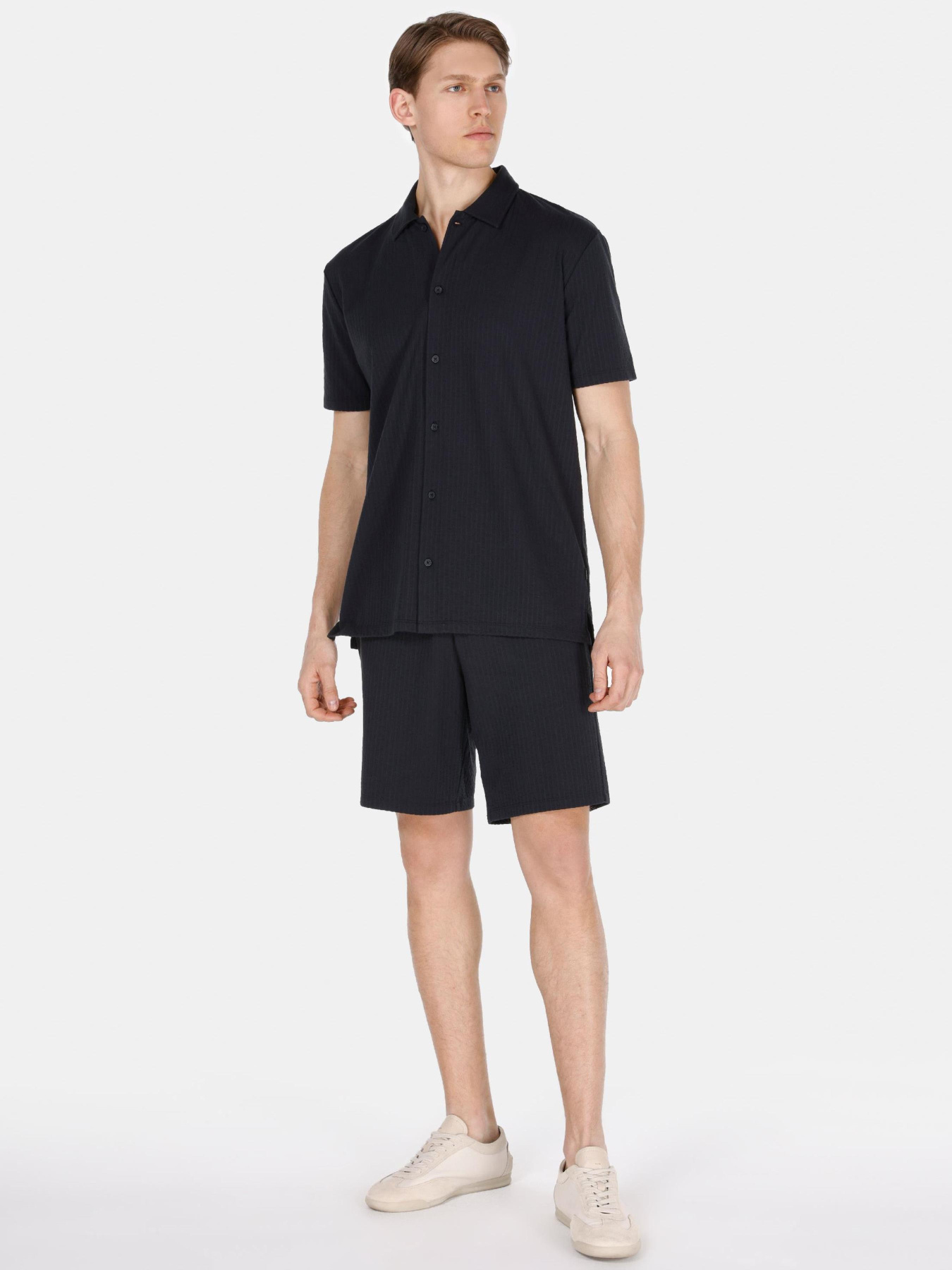 Футболки и поло Colin’s модель CL1074192_Q1.V1_DNV Фото