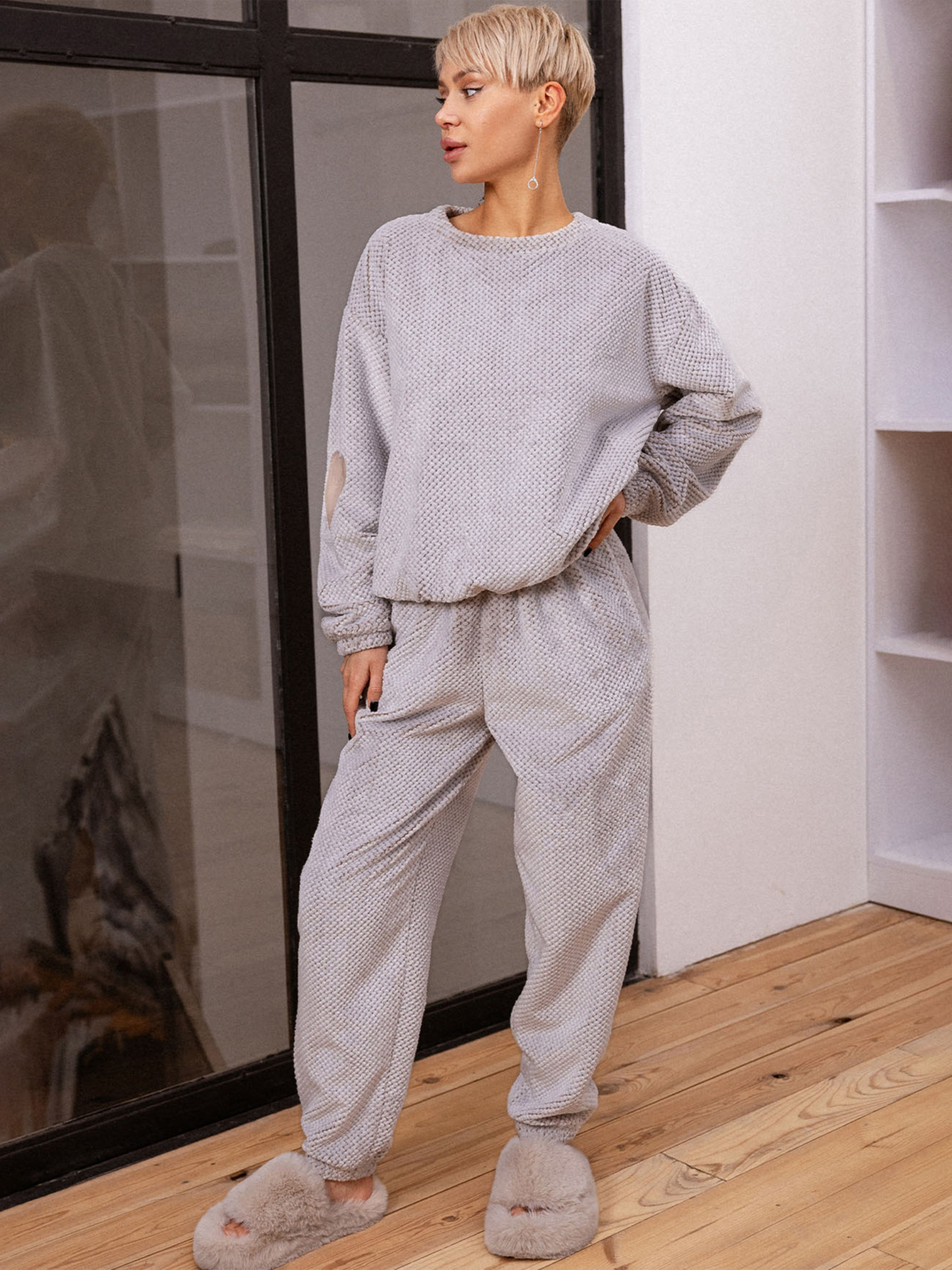 Домашній костюм Leinle модель 2012 Фото