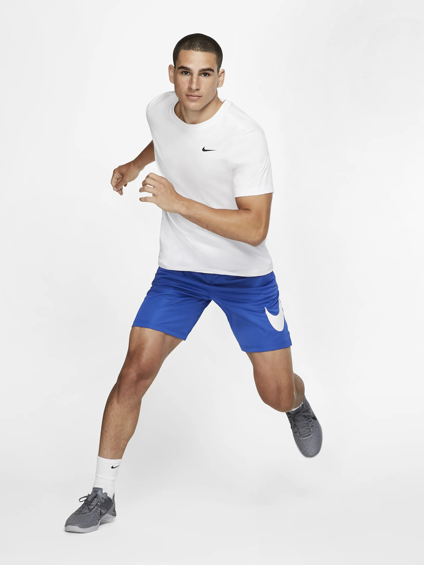 Футболки и поло NIKE модель AR6029-100 Футболки и поло NIKE модель AR6029-100 Фото