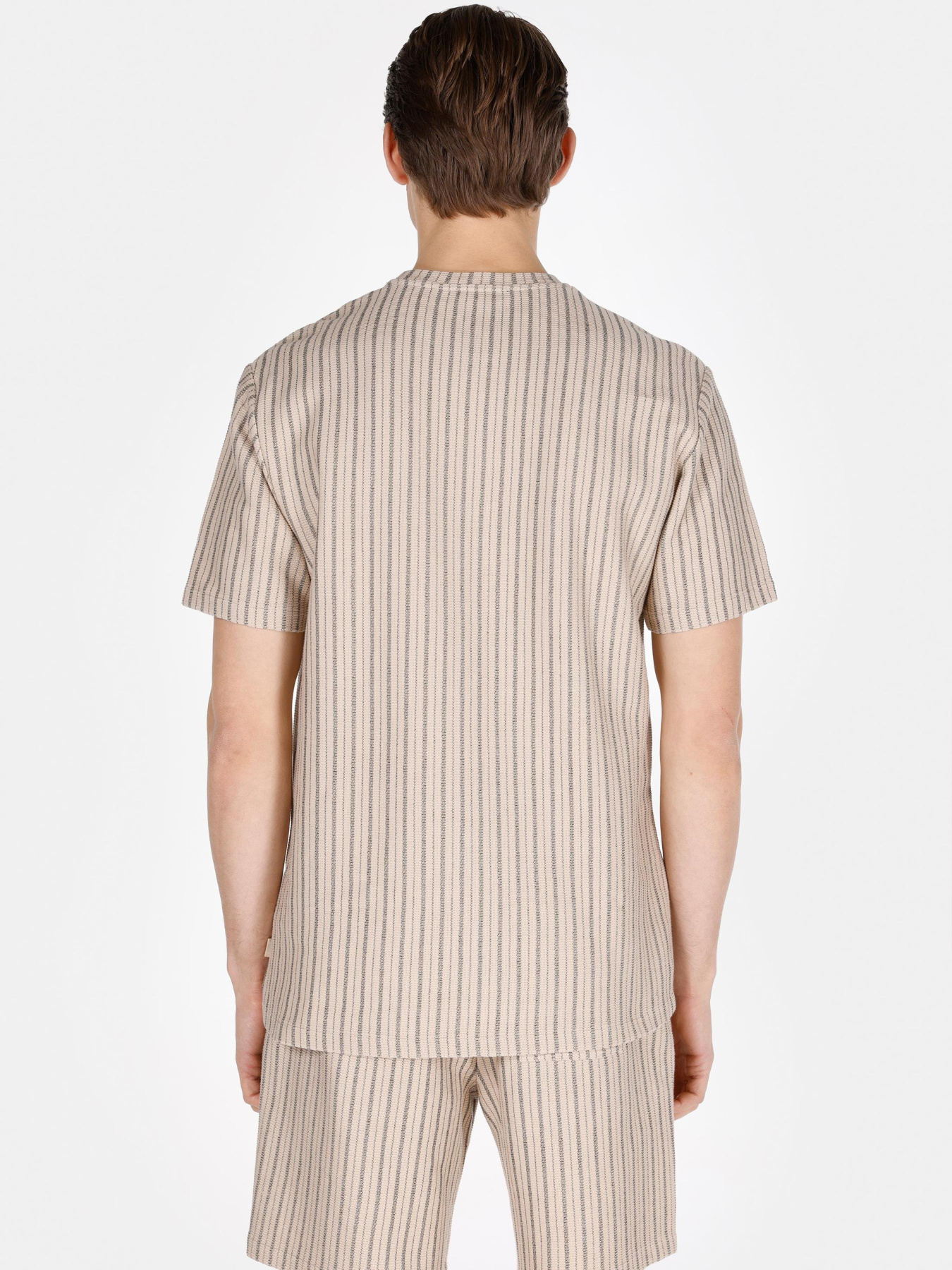 Футболки и поло Colin’s модель CL1074141_Q1.V1_BED Фото