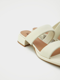 Шлёпанцы Respect модель UT18227-WB Фото