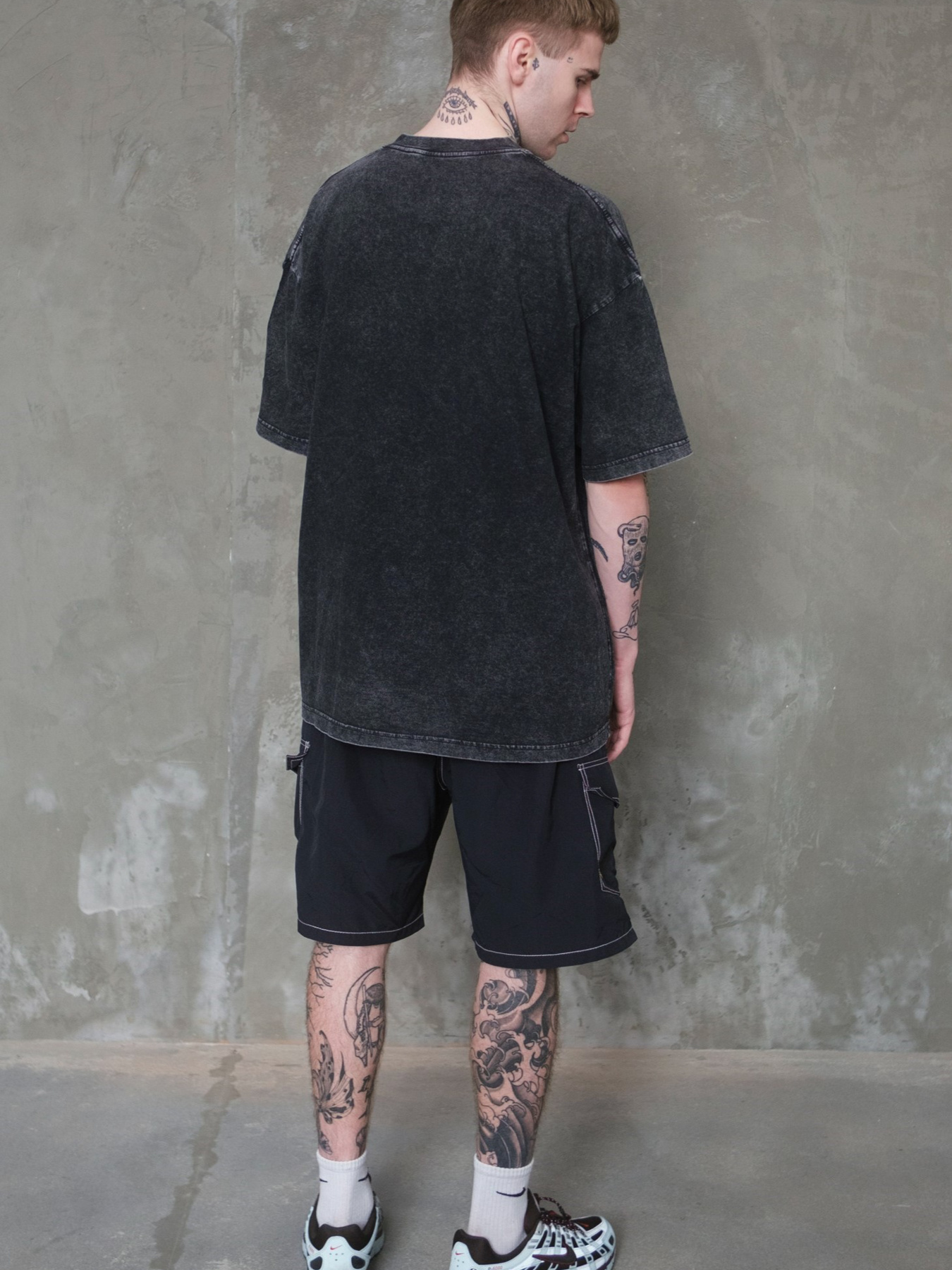 Футболки и поло Without модель 8049594 Фото